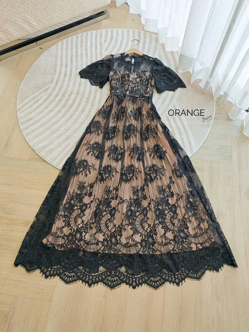 ORANGE JUICE  Black Lacey Maxi Dress